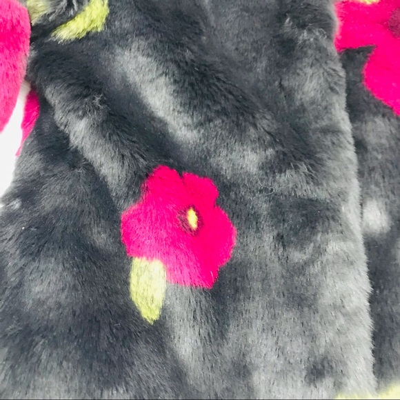 Osh Kosh Faux Fur Floral Jacket - Picture 4 of 10